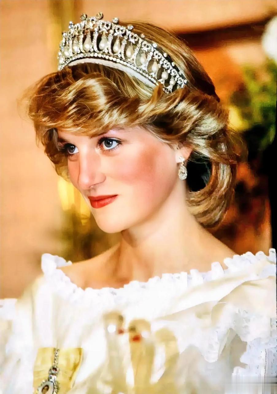 英国皇室公主夏洛特图片
