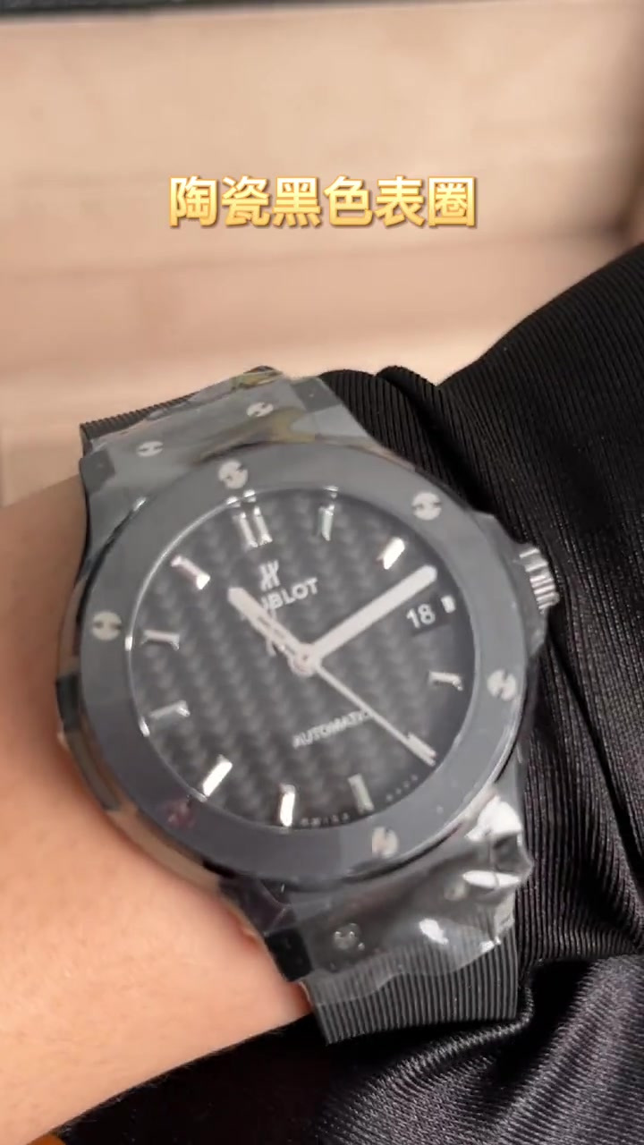 hublot(宇舶表)是英国曼联俱乐部,f1,美洲杯帆船赛,世界滑雪赛,马球等