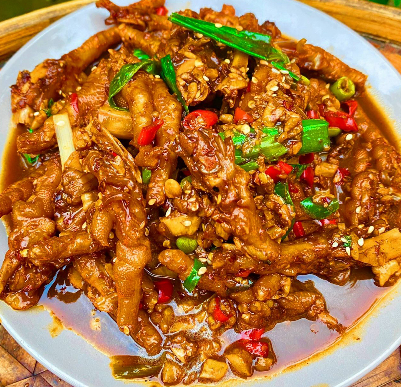 香辣炒鸡爪;鸡爪这样做真的太好吃了!