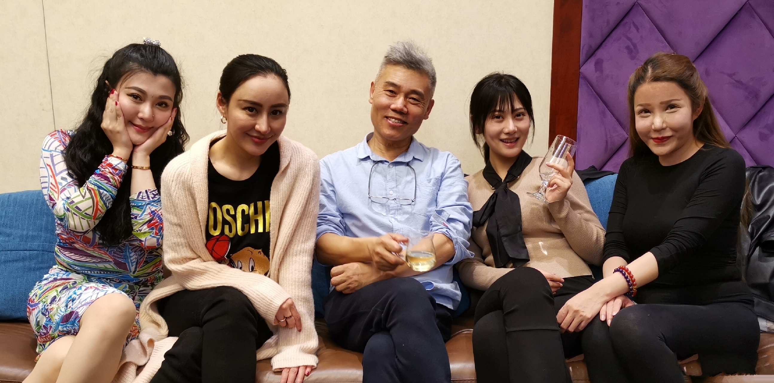 司马南老师在网上消失超过两周了.最新消息传出:他去了秦皇岛度假.