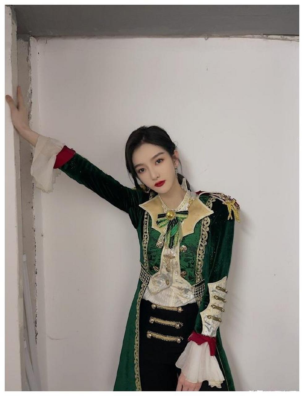 美女snh48-青钰雯迷人美照欣赏,可爱