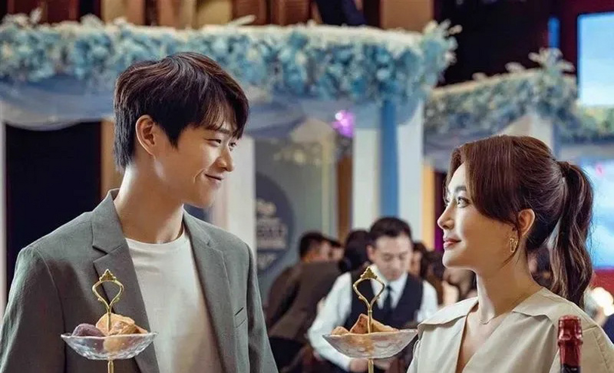 近日,据港媒爆料,秦岚与魏大勋两人目前处于冷战状态,原因是因魏大勋