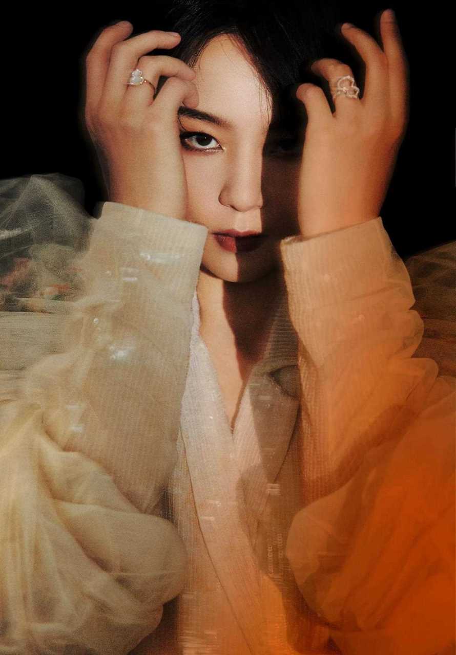 qeelin petite wulu 18k 玫瑰金钻石及珍珠母贝戒指以经典葫芦流畅