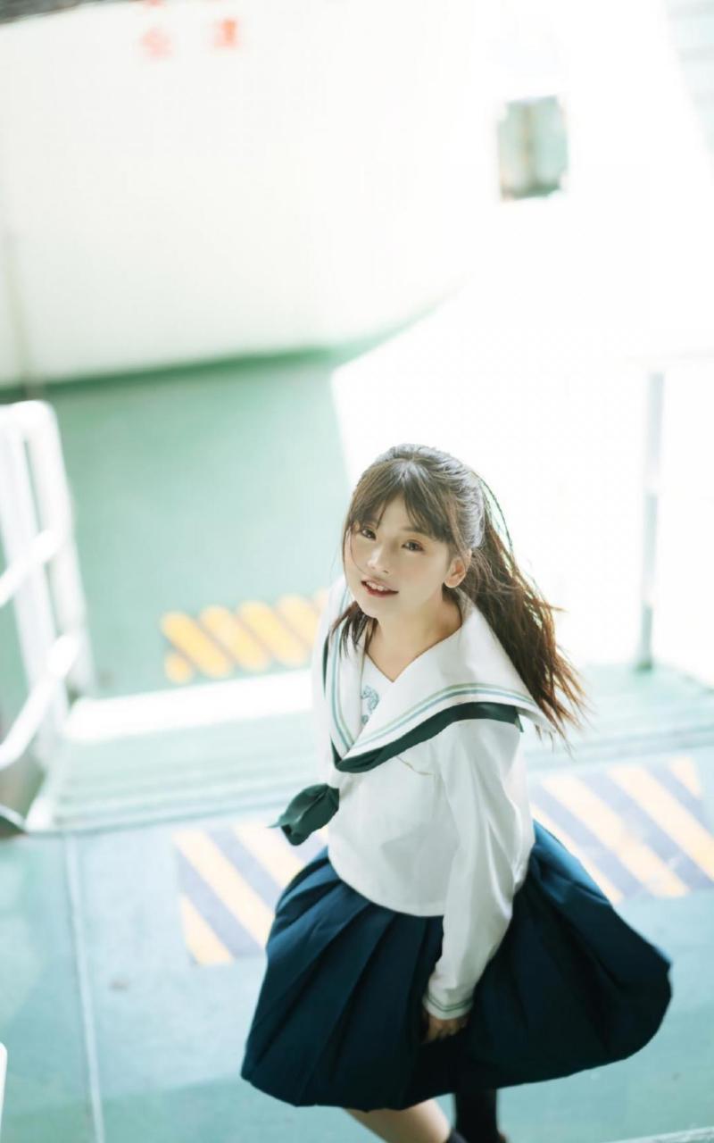 清纯可爱学生妹jk制服元气迷人写真