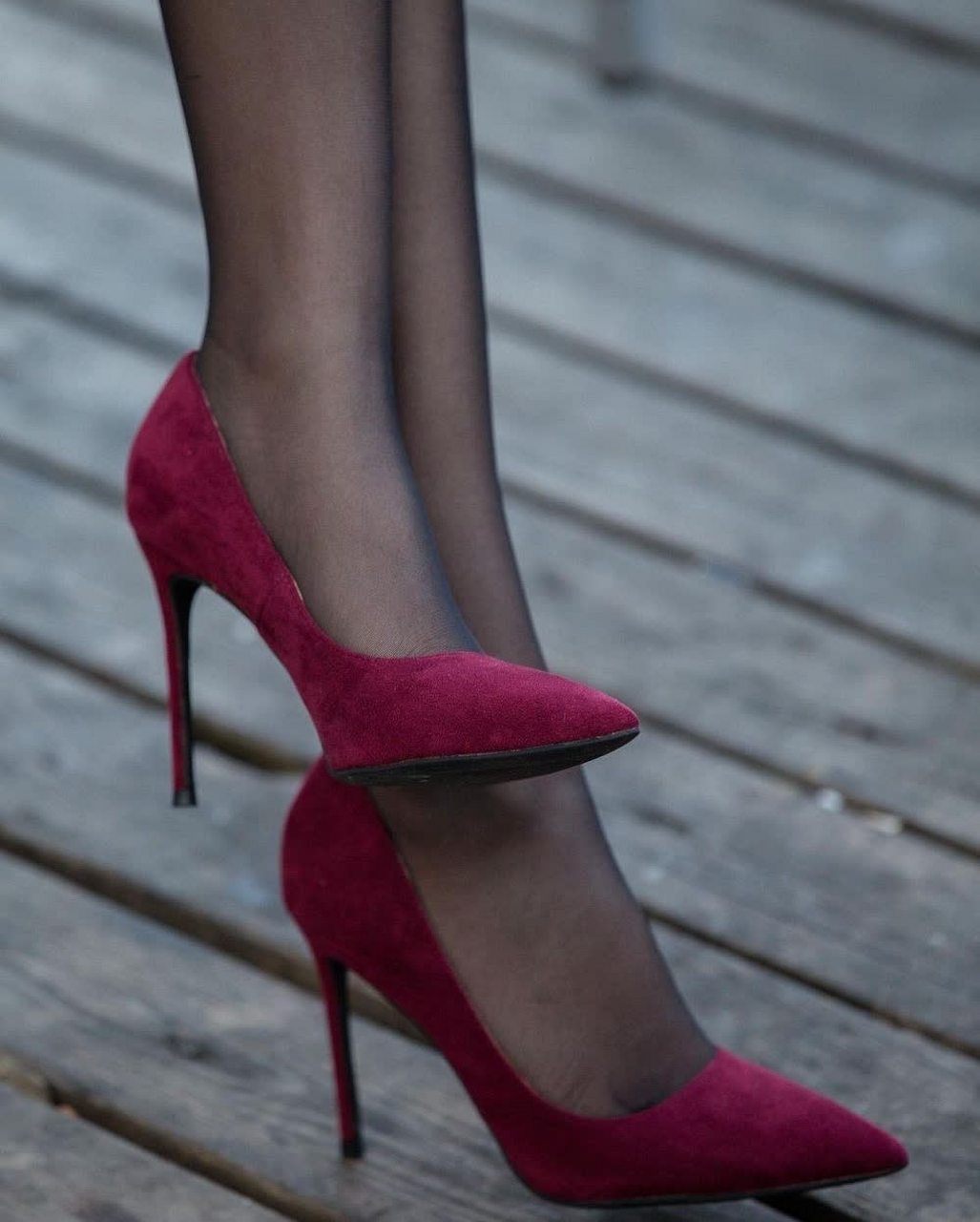 高跟鞋分享   christian louboutin打造的高跟鞋不仅做工精美,也充分