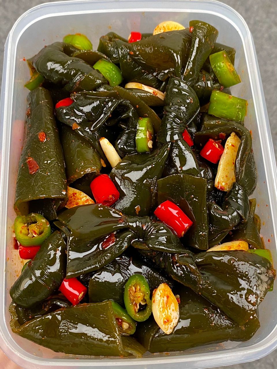 摆摊卖这个也是个不错的选择,毕竟谁能拒绝这样一道美味的凉菜呢?