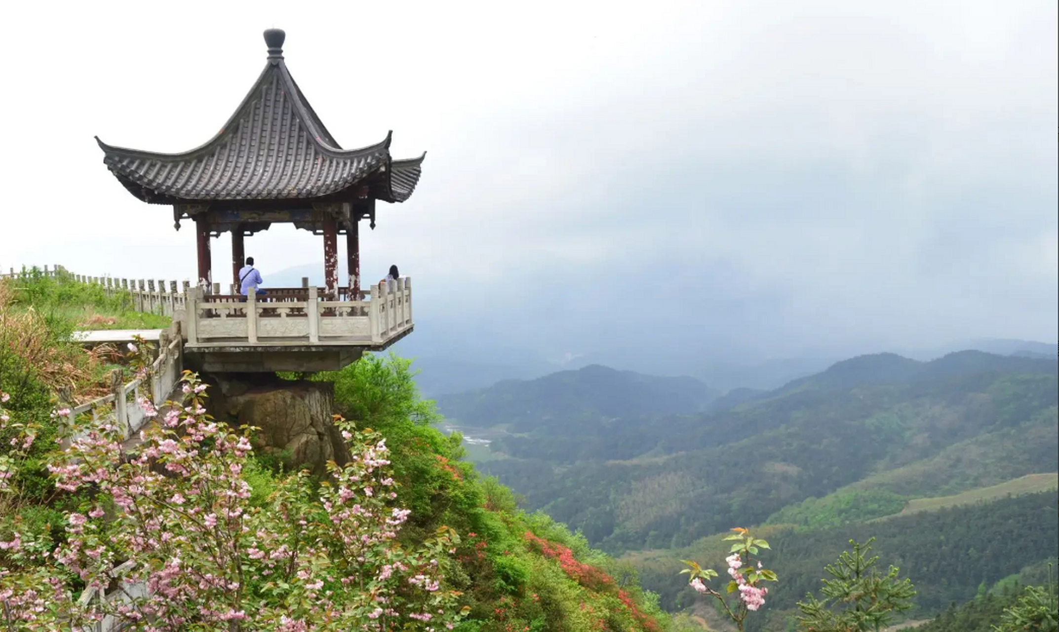 南昌梅岭风景区,森林覆盖率达73.