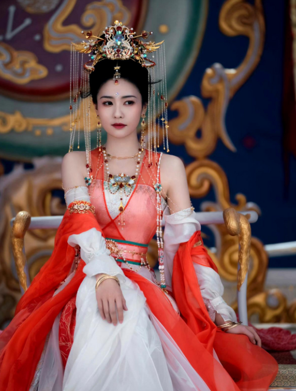 白鹿桑酒婚服造型,敦煌风仙气十足!