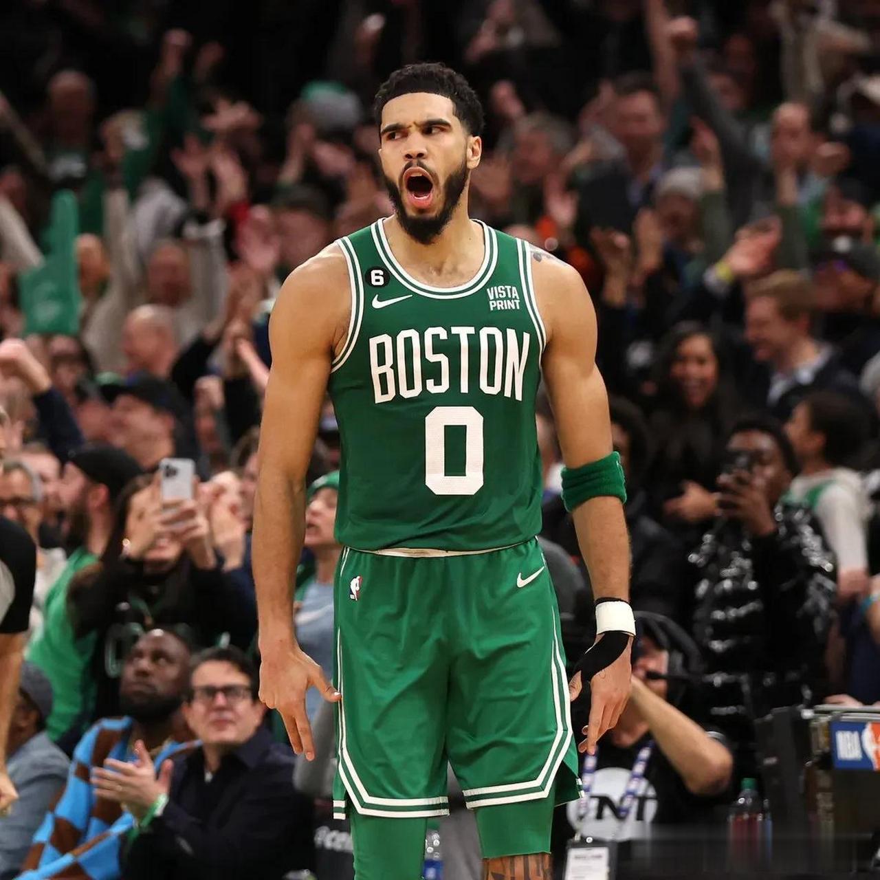 杰森塔图姆每季可用率:2017-18:8082=976 18