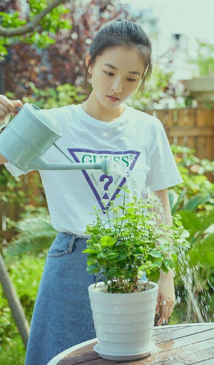 吴倩美图:青春甜美,秀丽动人