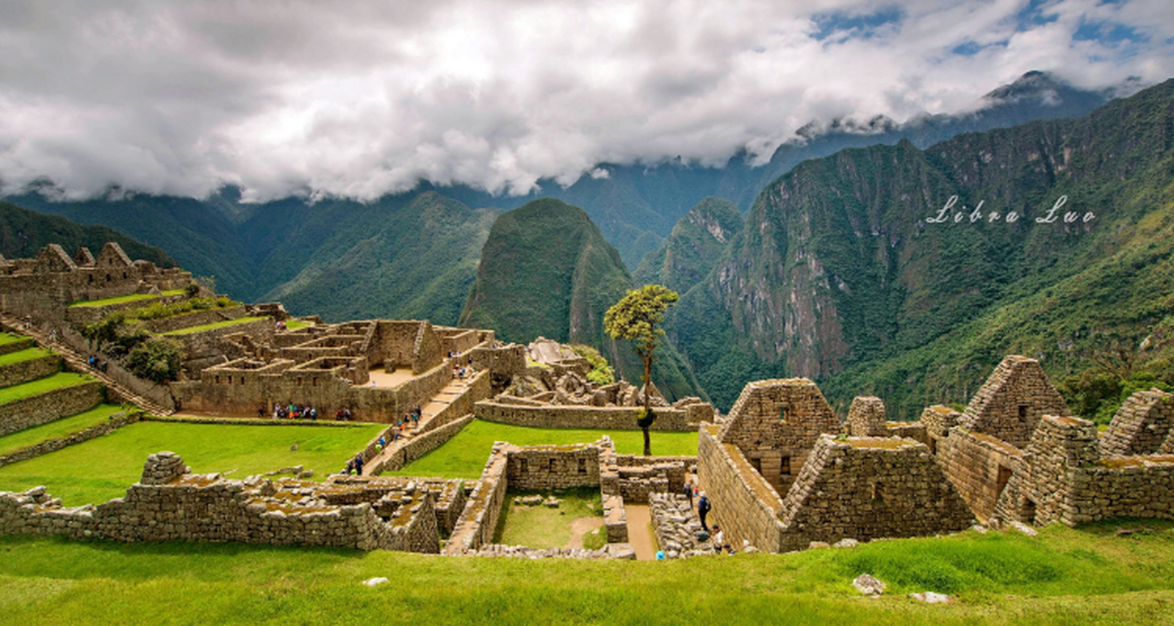全球最美到风景名胜 马丘比丘 马丘比丘位于秘鲁的安第斯山脉,是印加