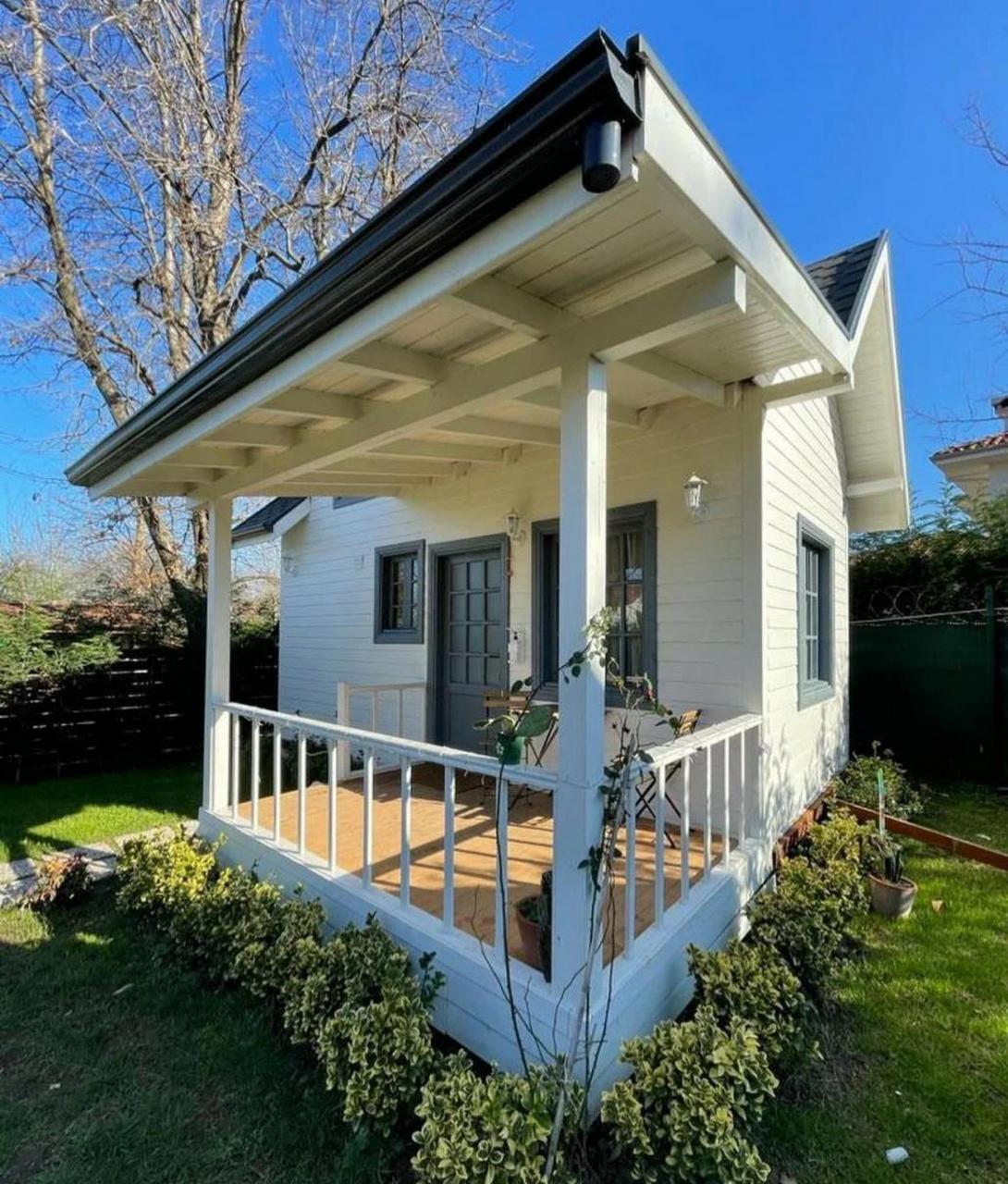 不到30平的微型房屋,国外现在很多人喜欢建造这样的迷你小屋,面积通常