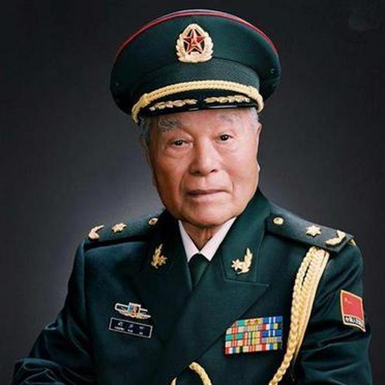 3000个著名中学校长参加的学术报告会上,香港大学副校长讲了半个小时