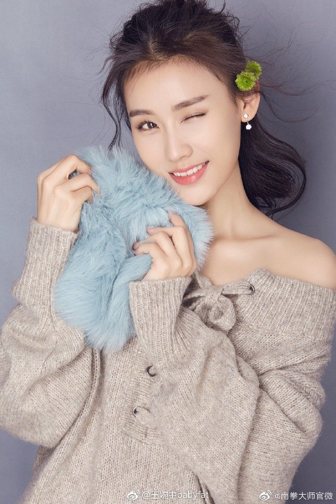 妈妈都健康平安 #母亲节# 快乐 >>关注#王婉中#关注明星#日常穿搭