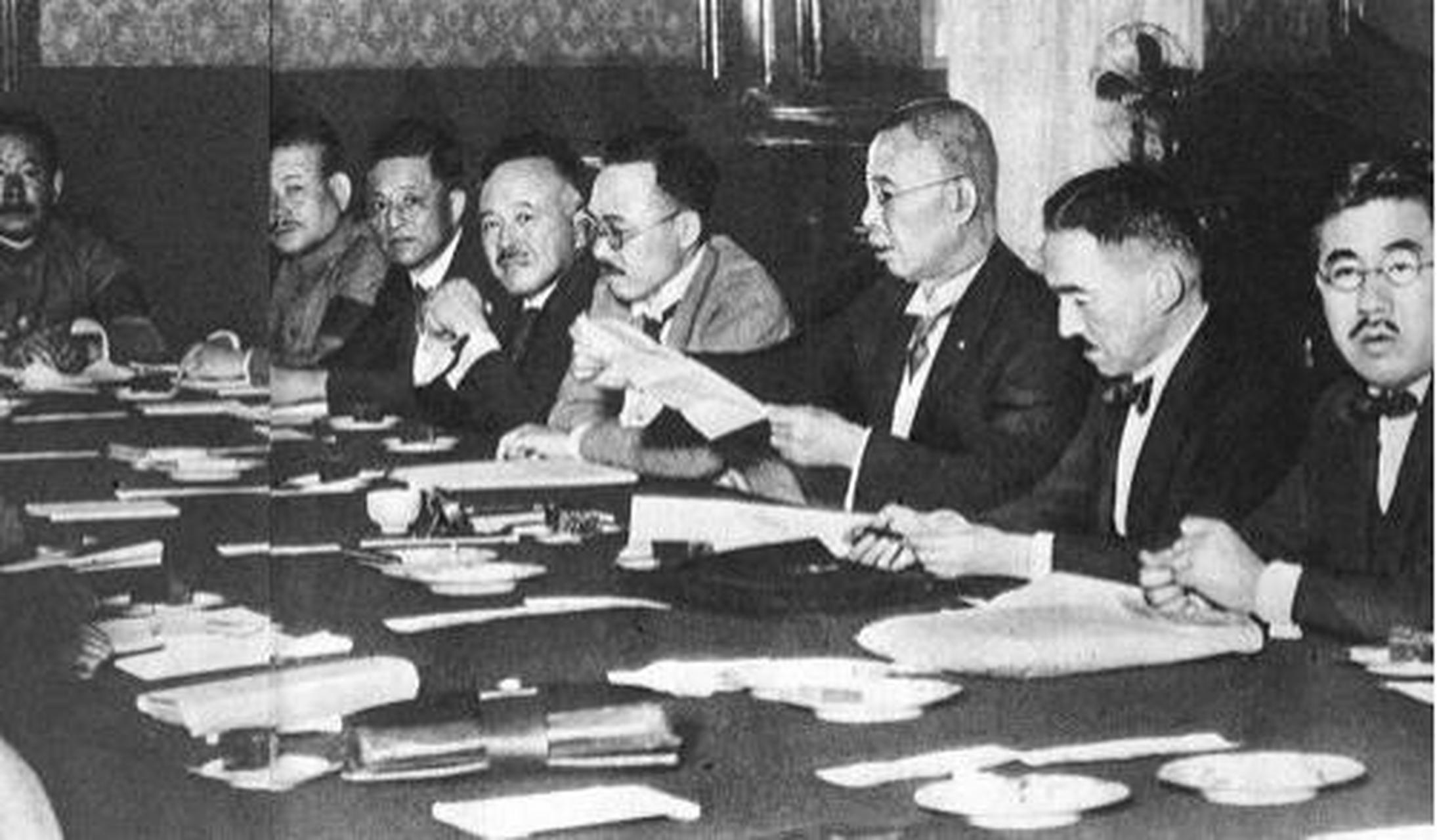 1935年6月27日 中日签订《秦土协定》 1935年6月6日,日本关东军驻内蒙