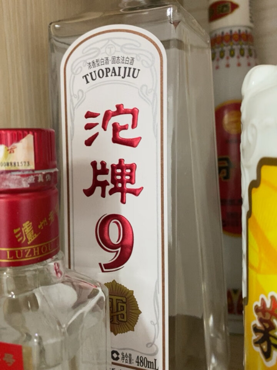 沱牌特级t68,是一款酒精度高达50%的特级浓香白酒,别看是光瓶酒,但这