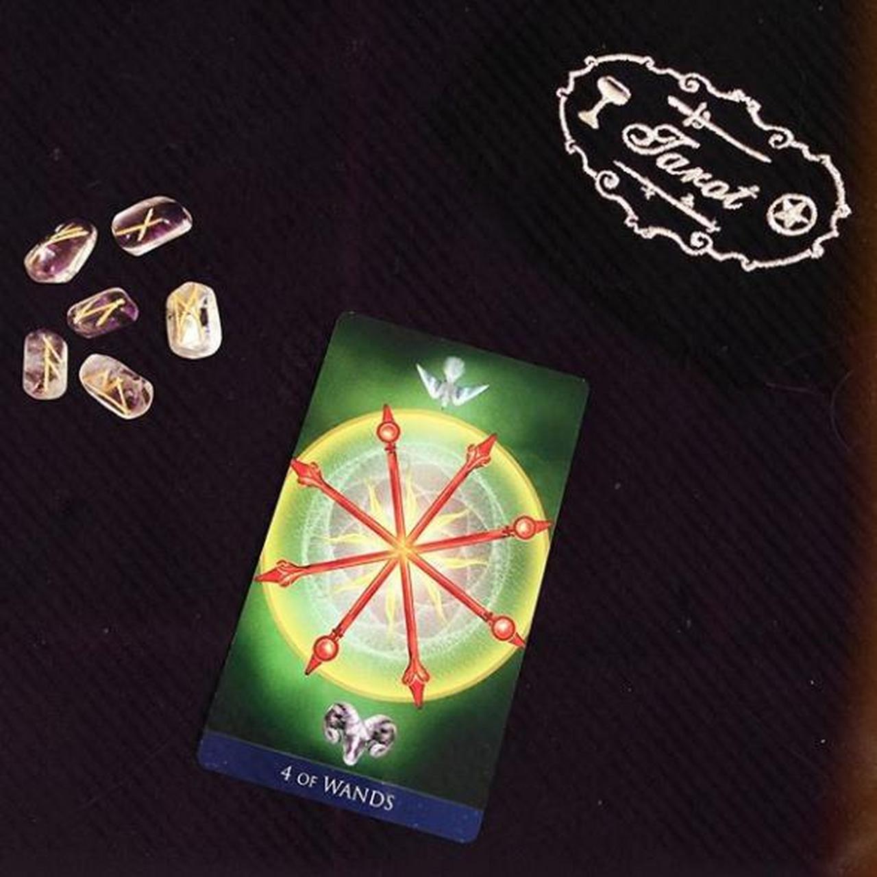 今日塔罗牌:权杖4 有什么事情最近要完成了吗?