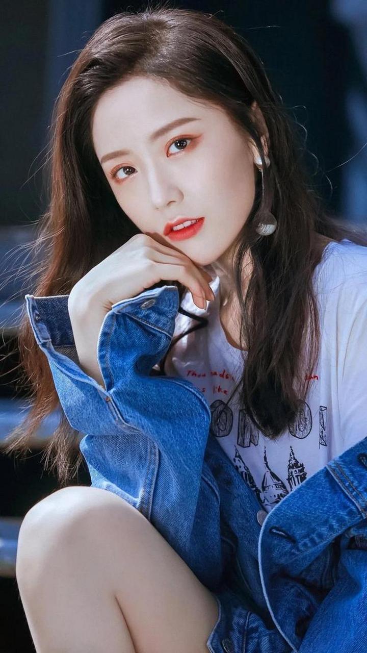 硬糖少女 王艺谨