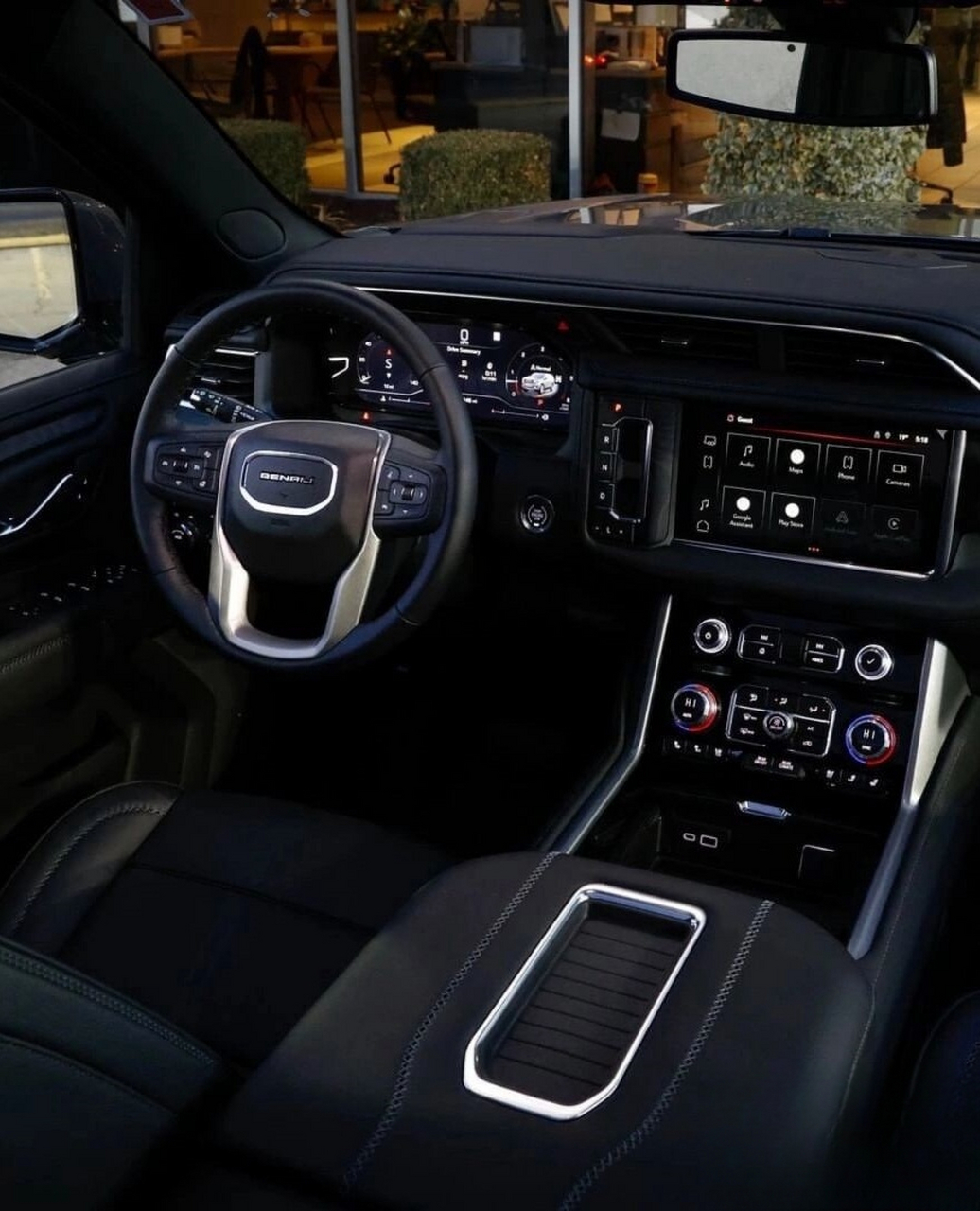 豪华与野性,gmc育空独领风骚 gmc育空是一款非常经典的美国大型suv,以