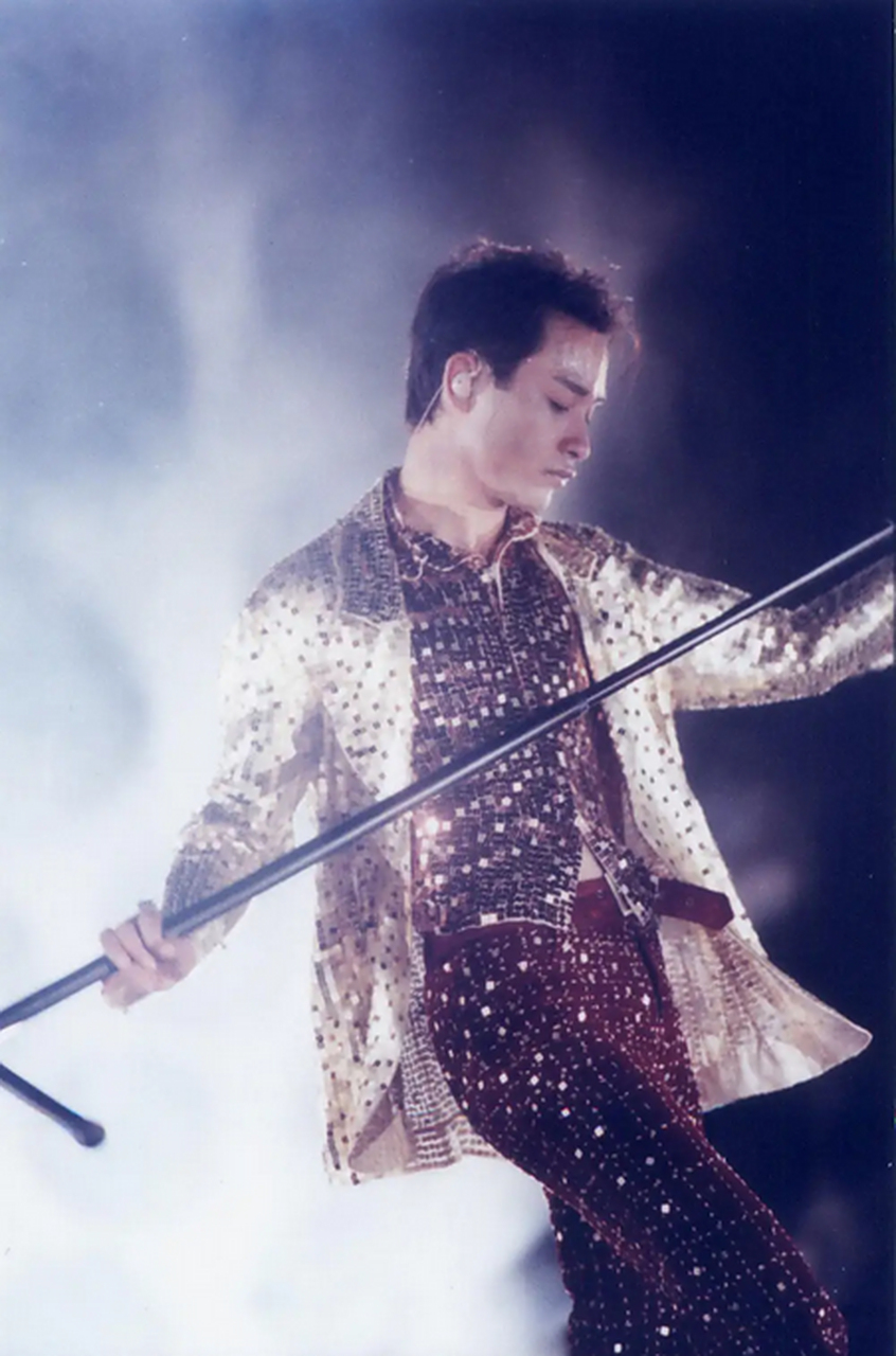 纪念张国荣逝世20周年演唱会!