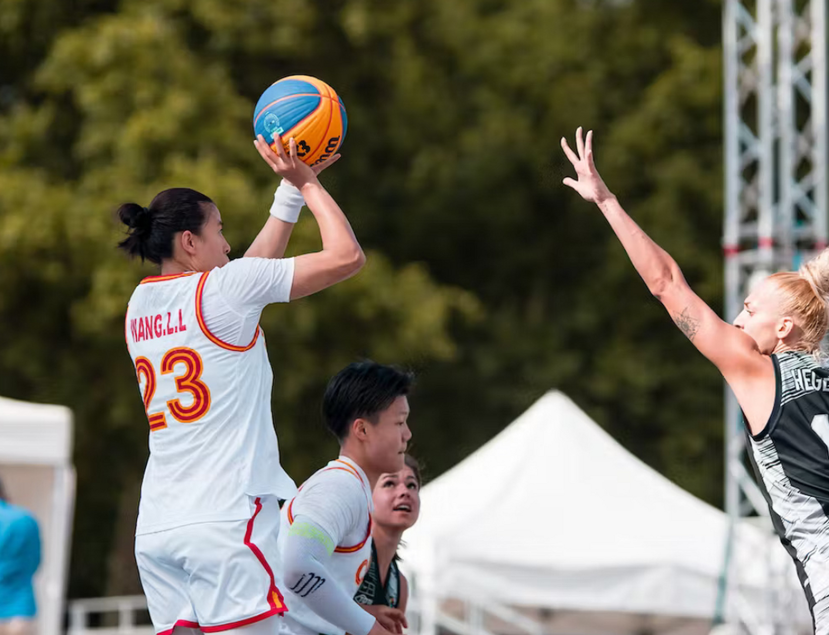 女乔丹200万加盟四川,四川要建立王朝啊!