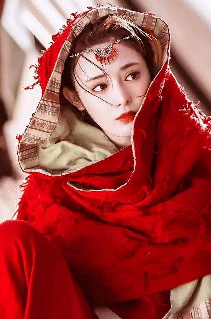 领动计划# 公元423年,秃发皇后穿着红色嫁衣走向刑场.