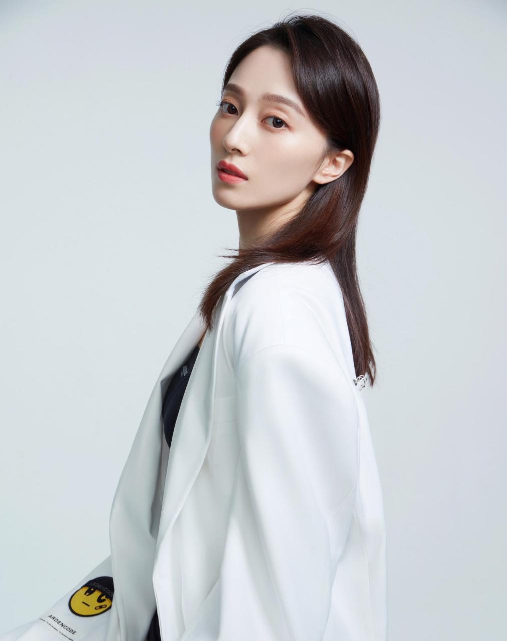 陈瑾如美图:花容月貌,秀丽动人