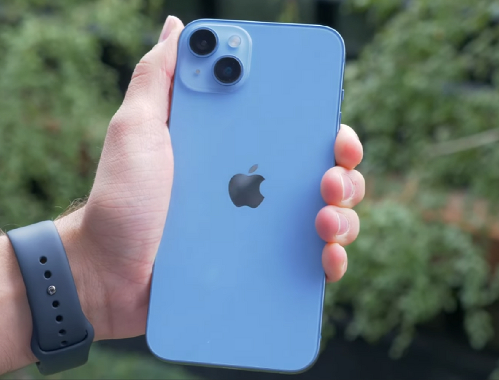 买了iphone14plus一周后的感想  自从华为mate50和iphone14 plus发布