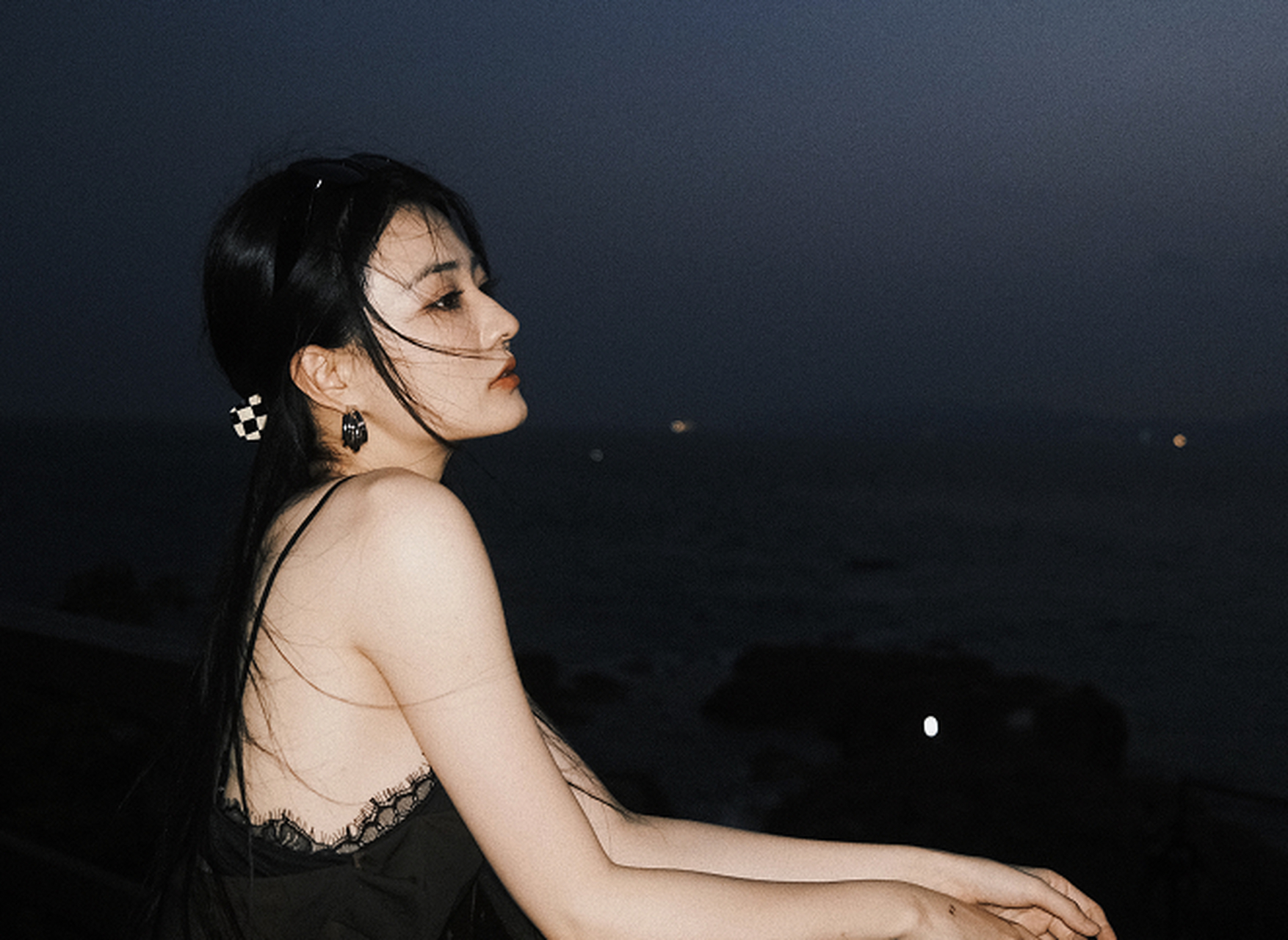 徐璐现在是换风格了吗,这照片拍的如何?