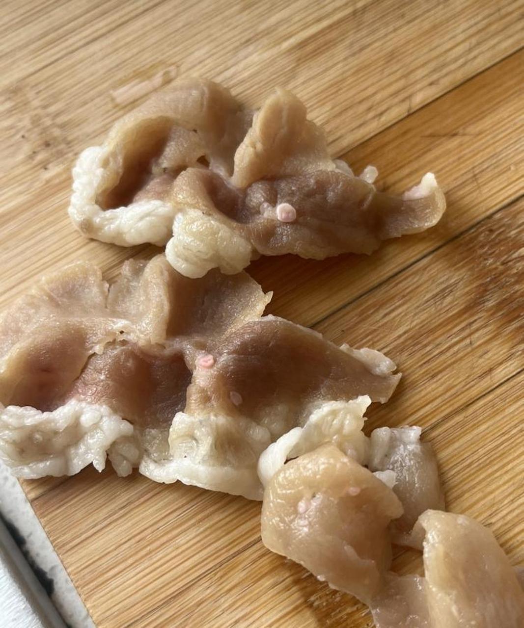 无良商家,这卖的是淋巴肉吗?