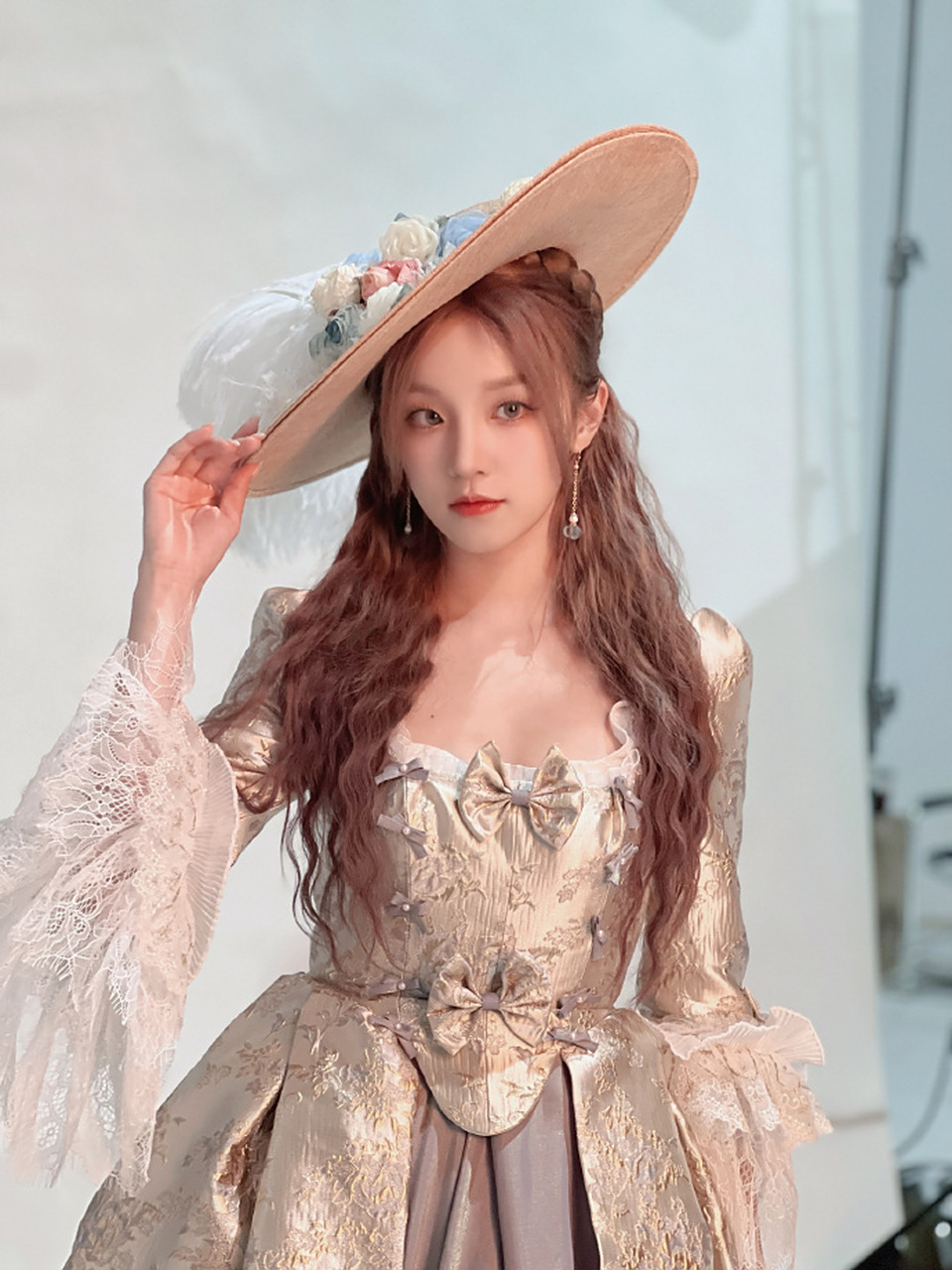 宋雨琦公主造型随拍,真的好美呀,奔跑吧拍摄花絮视频,真的美的挪不开