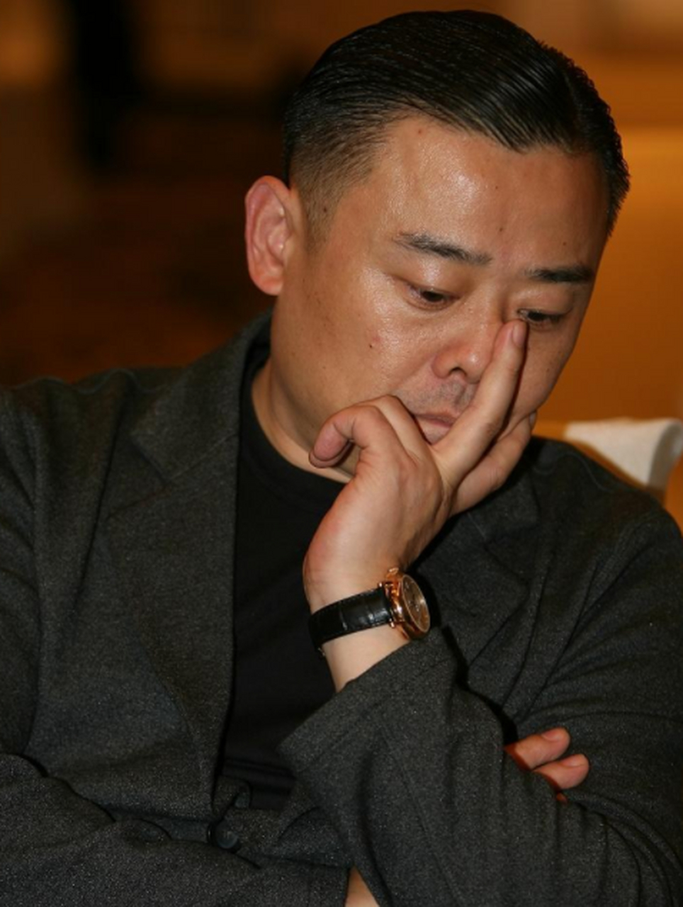 周立波曾被公认为一位实力强大,才华横溢的主持人.