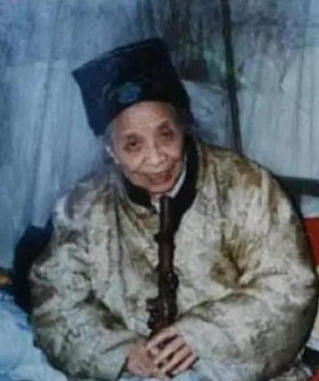 [沙尘暴]武当山道姑李诚玉118岁坐化,生前长出黑发和新牙,返老还童