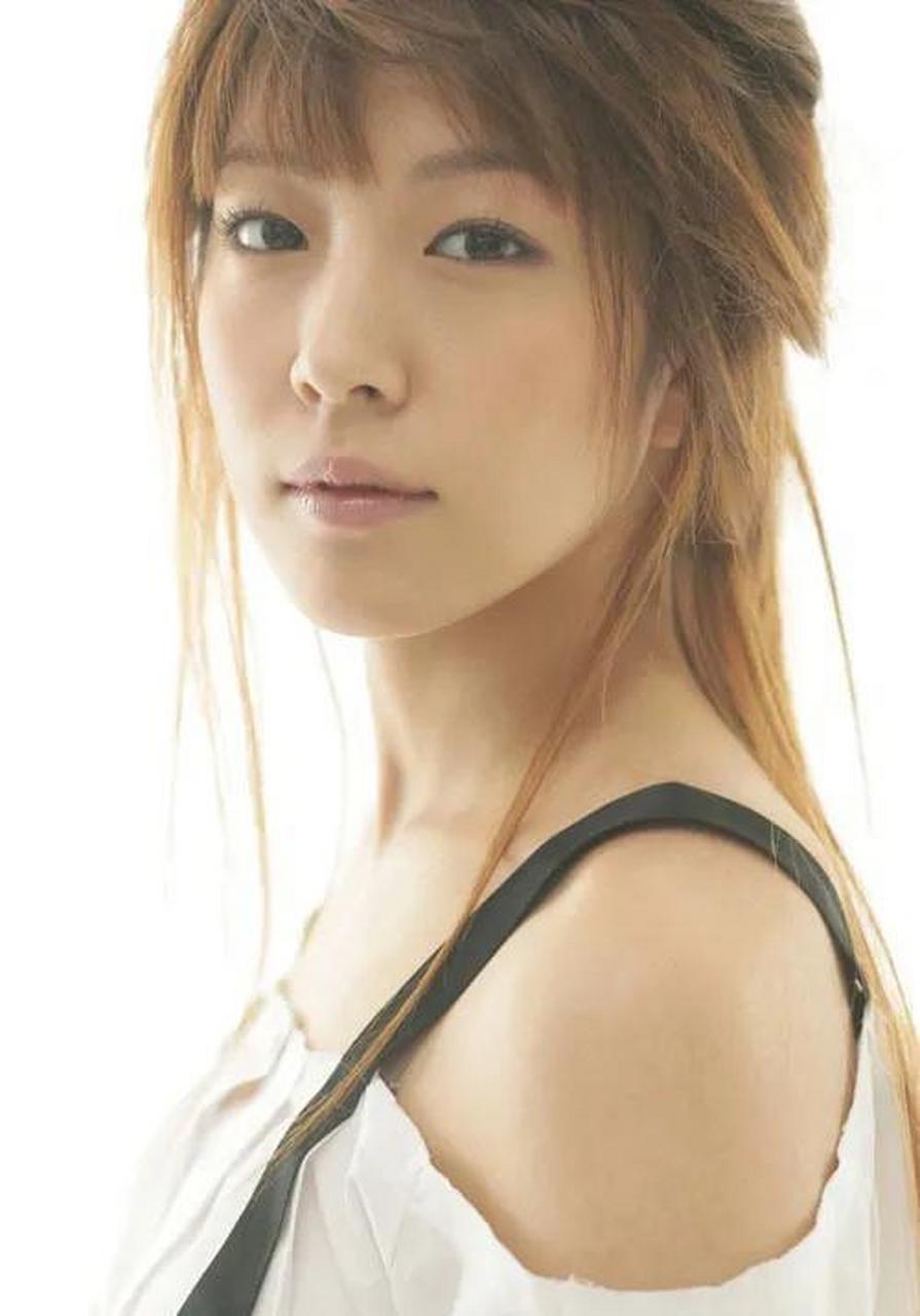 韩国天后宝儿写真