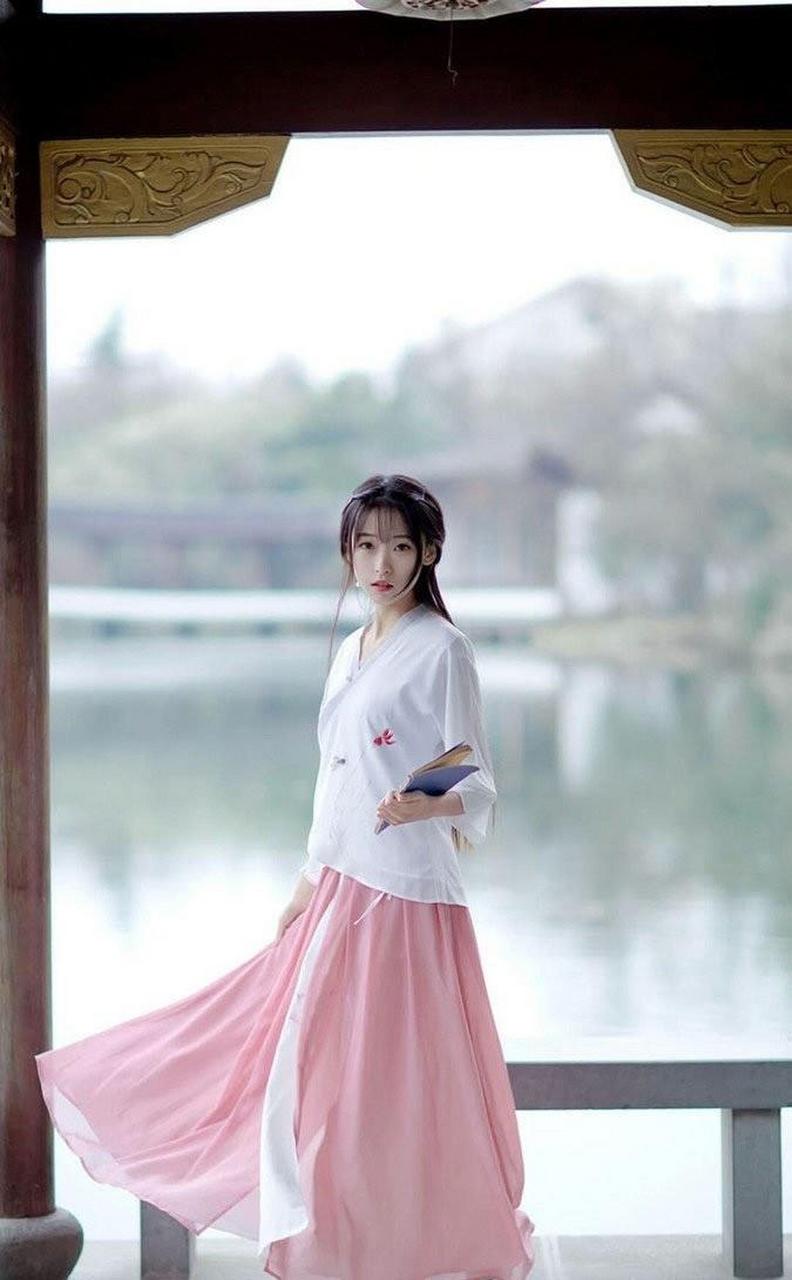 古风汉服美女 半藏森林 纯欲少女写真