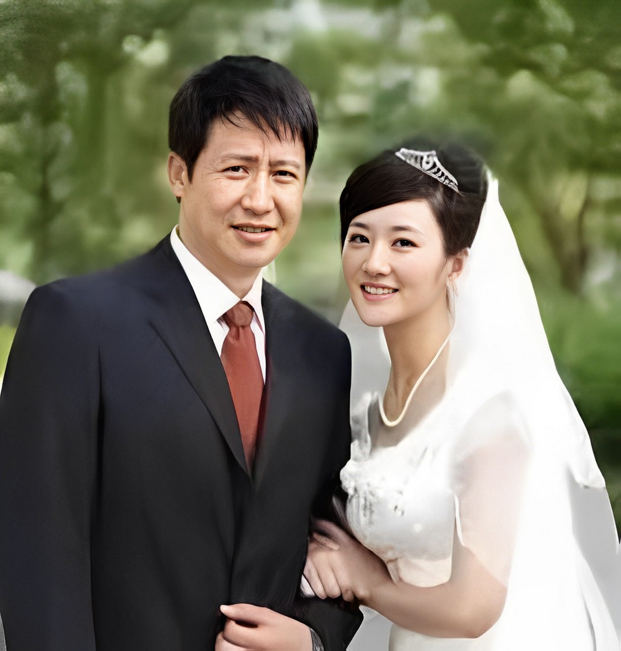 演员和罗海琼把王晓楠介绍给张国强.