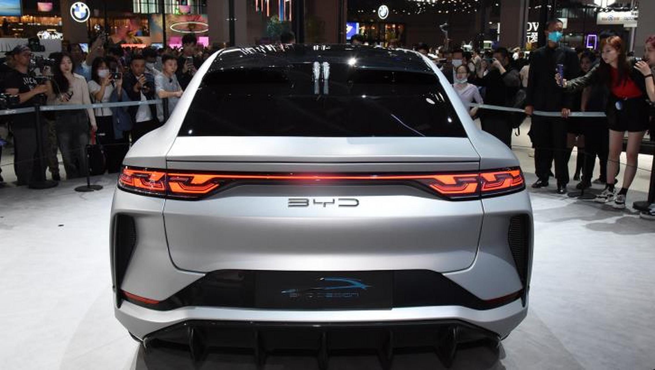 比亚迪宋l外观亮相,定位猎跑suv,汉的前脸,宋的腰身,凌厉优雅 前几天