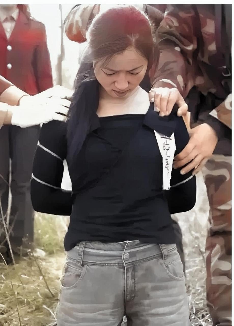 王晓青,一个美丽的年轻女孩,在29岁时被判处死刑,但她美丽的青春已经