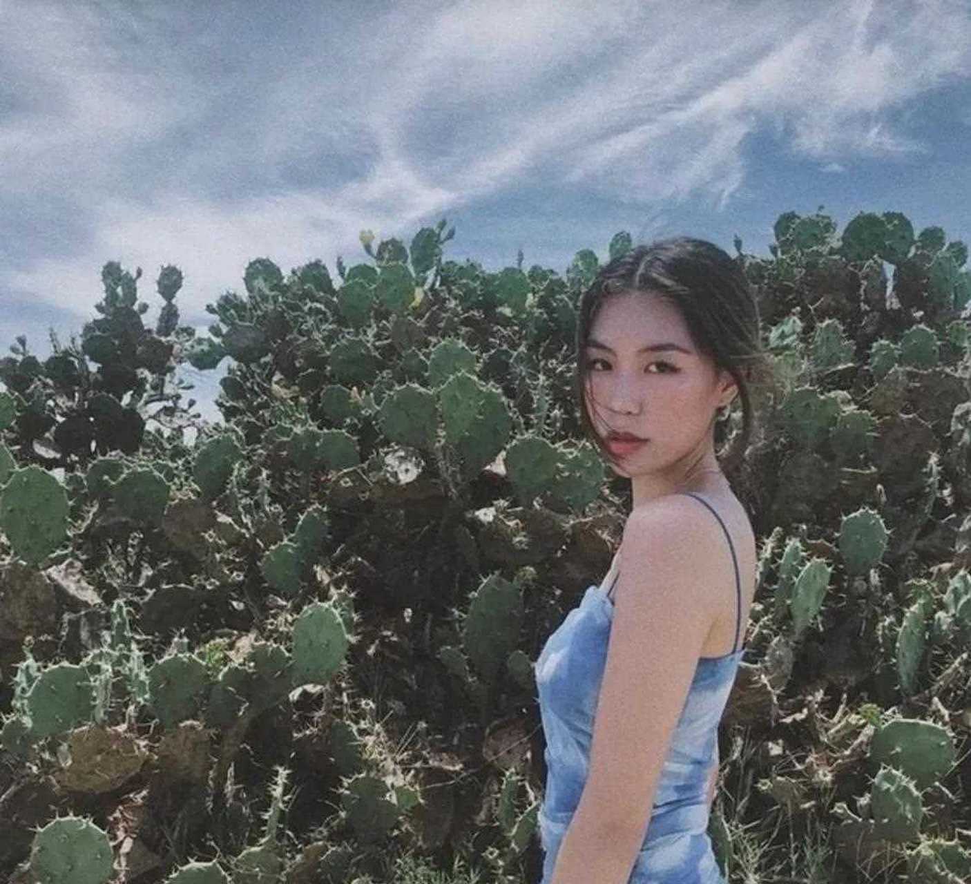 不过就有细心的网友发现,苏湘涵手指上已经没有了和高以翔的订情戒指.