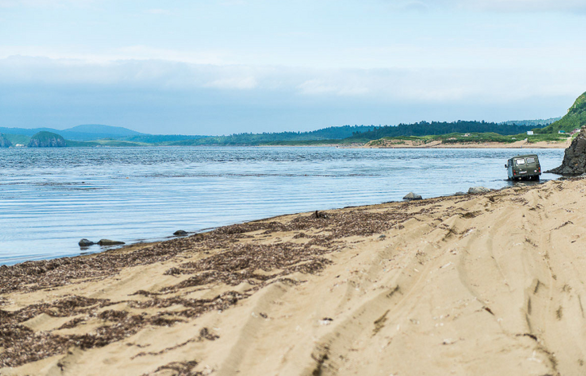 英语每日一句# you are treated harshly now for future happiness.