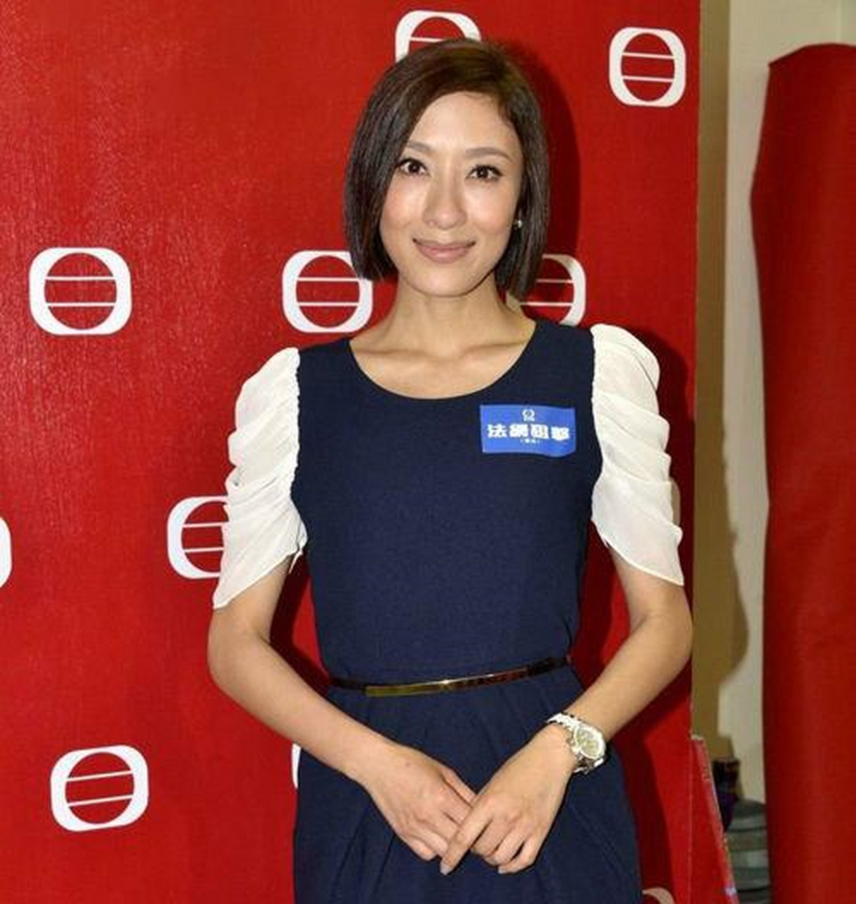 明星杨怡,香港娱乐圈影视演员,被誉为无线电视"当家花旦"