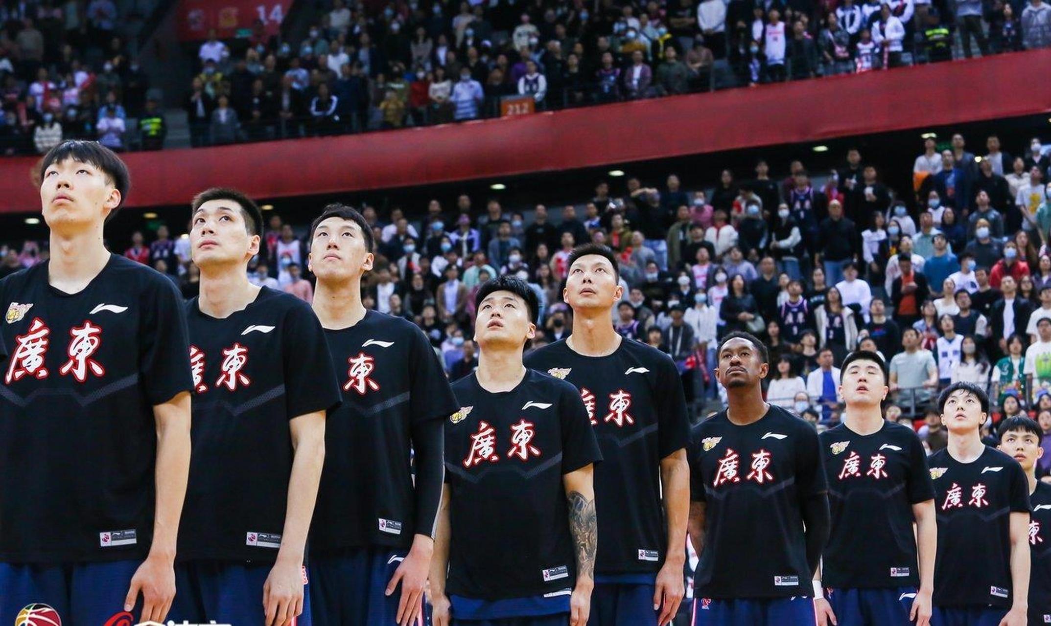 今晚广东东莞大益队客场对阵深圳队.