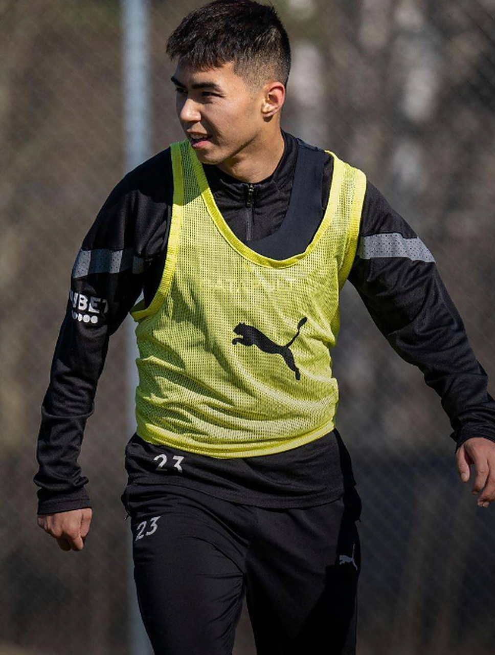 艾菲尔丁:留洋心态轻松学习为主 争取快速融入早日出场 北京时间4月4