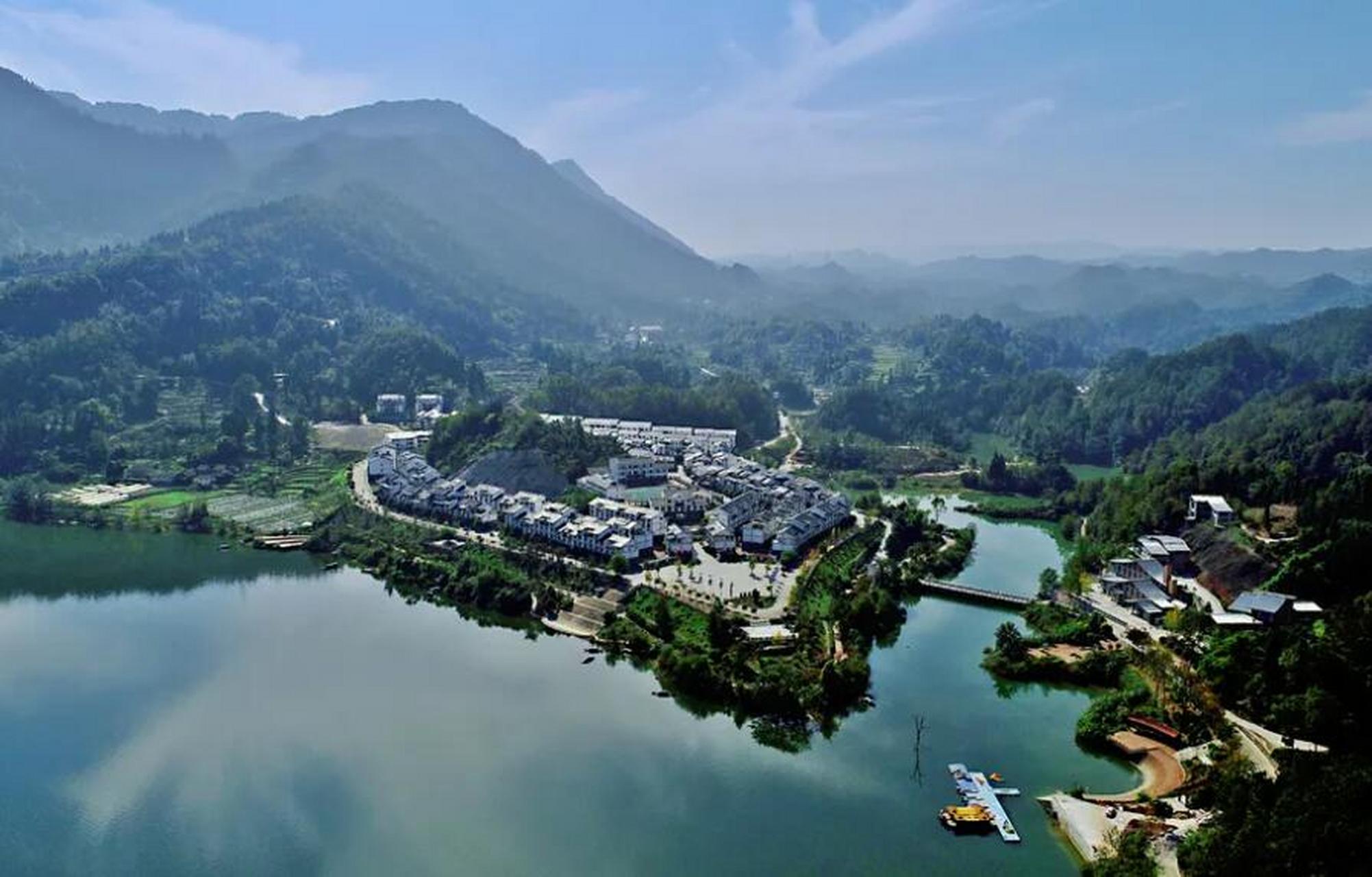 宣汉县洋烈水乡,主要特色为亲水休闲游乐 运动骑游健身 巴风土韵文化