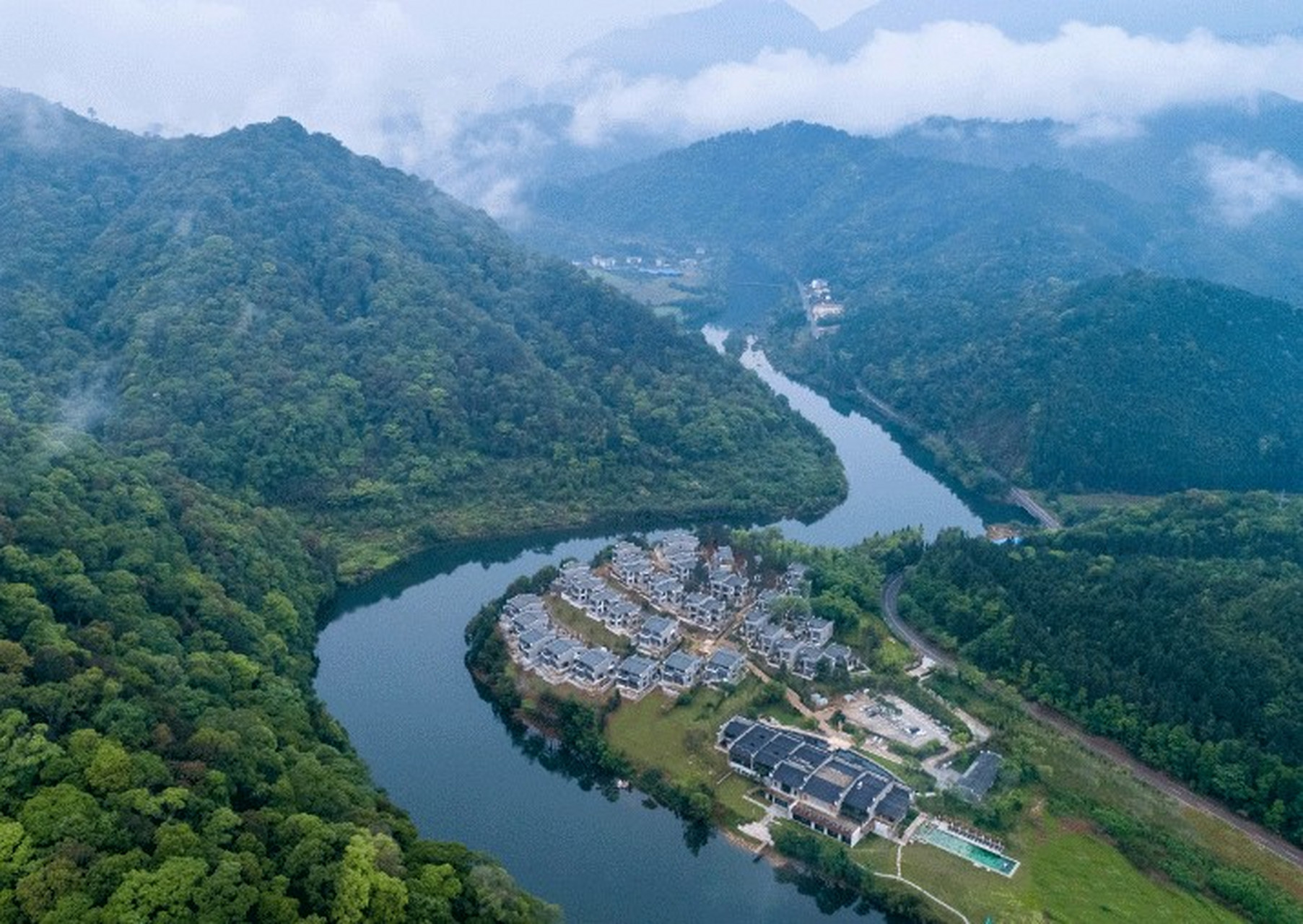 黄山/武夷山通用住进仙气十足德懋堂 依山傍水看云处,斜阳西下邀月来.