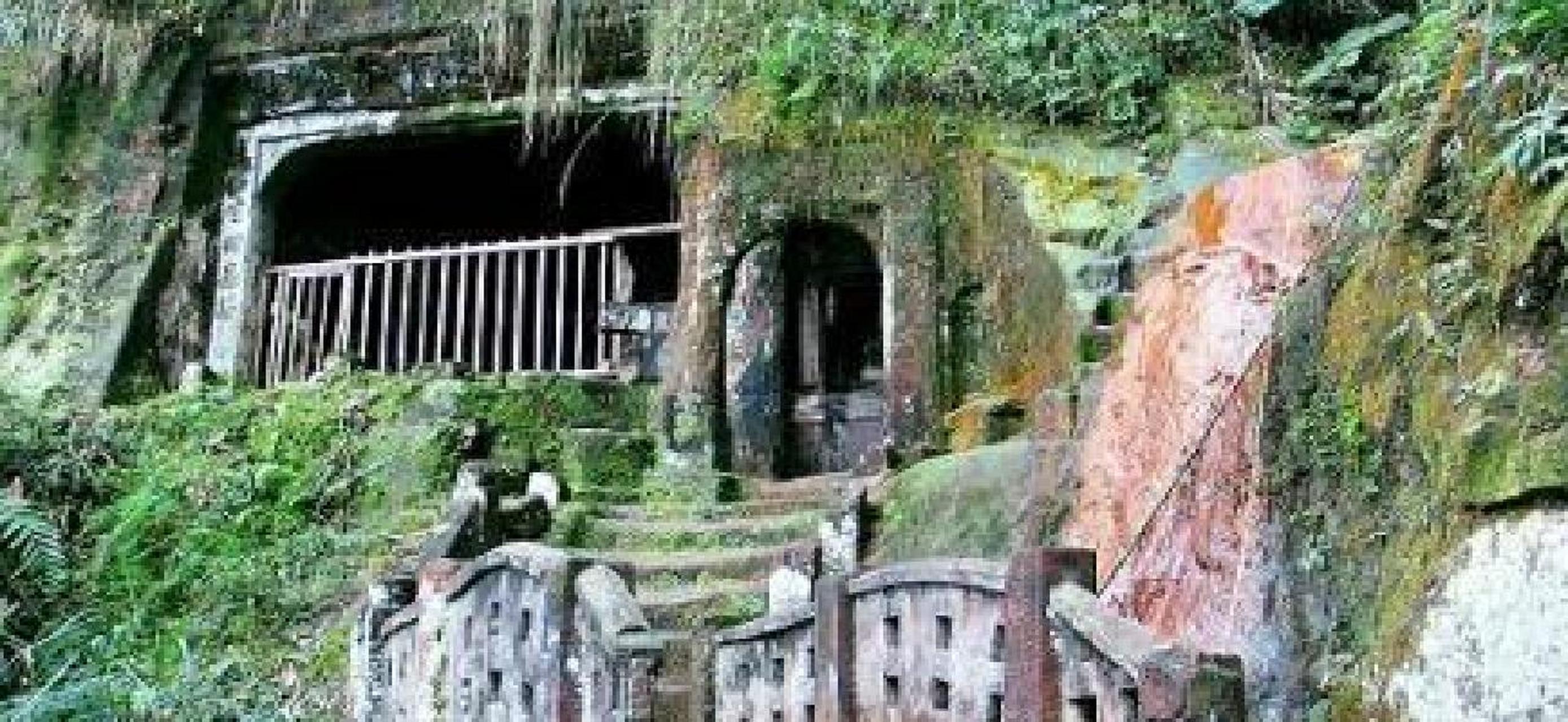 1929年峨眉山三霄洞惨案,76名香客集体死亡,啥原因?
