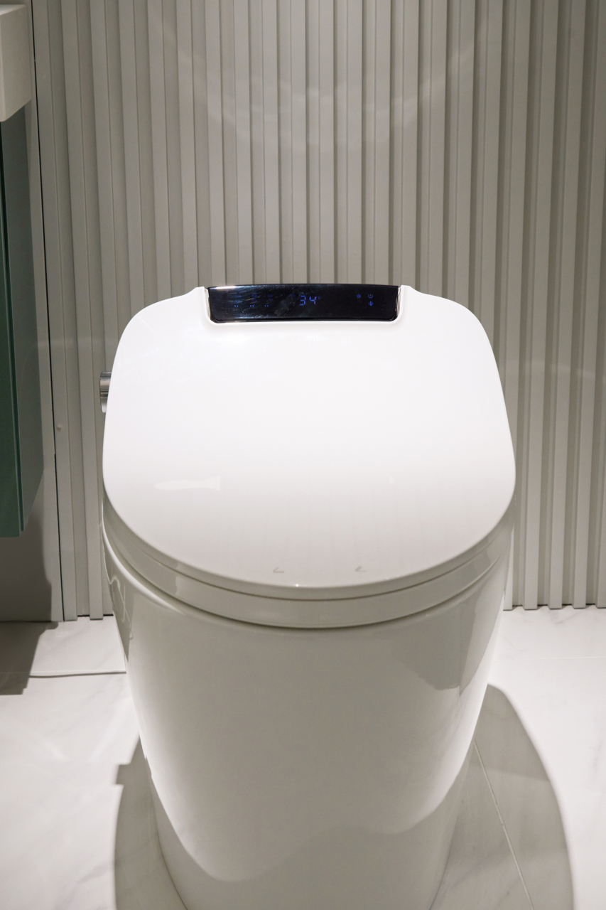 安装了恒洁智能马桶q9后,我们全家都爱不释手,这款马桶的优点实在太多