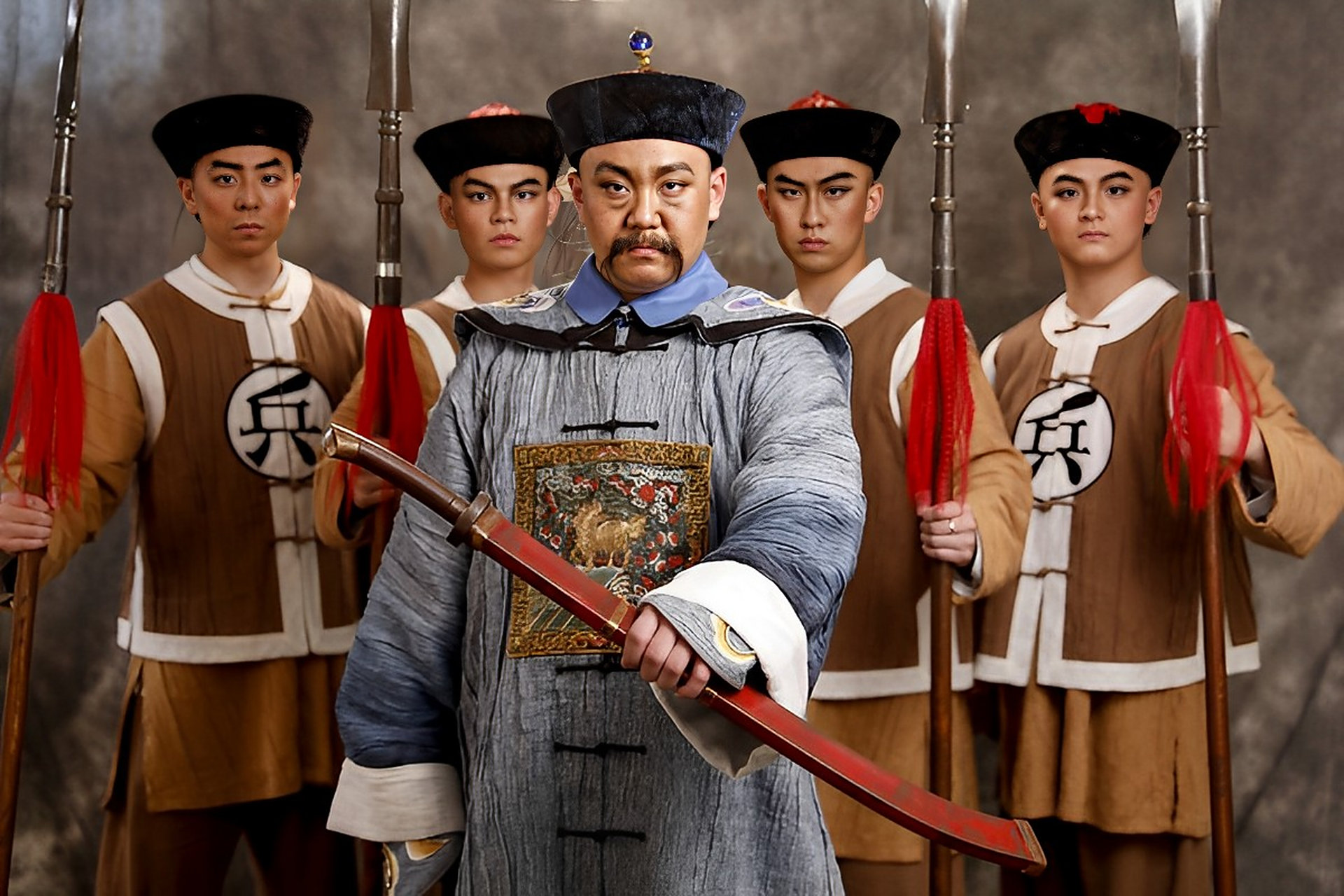 有的士兵在撤退中犯下一系列暴行,像土匪一样,残杀当地百姓.