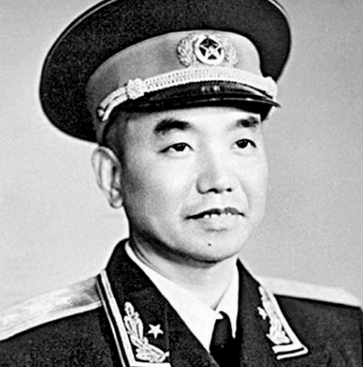 1955年授衔,萧克被授予开国上将之首,为何后来却销声匿迹了?