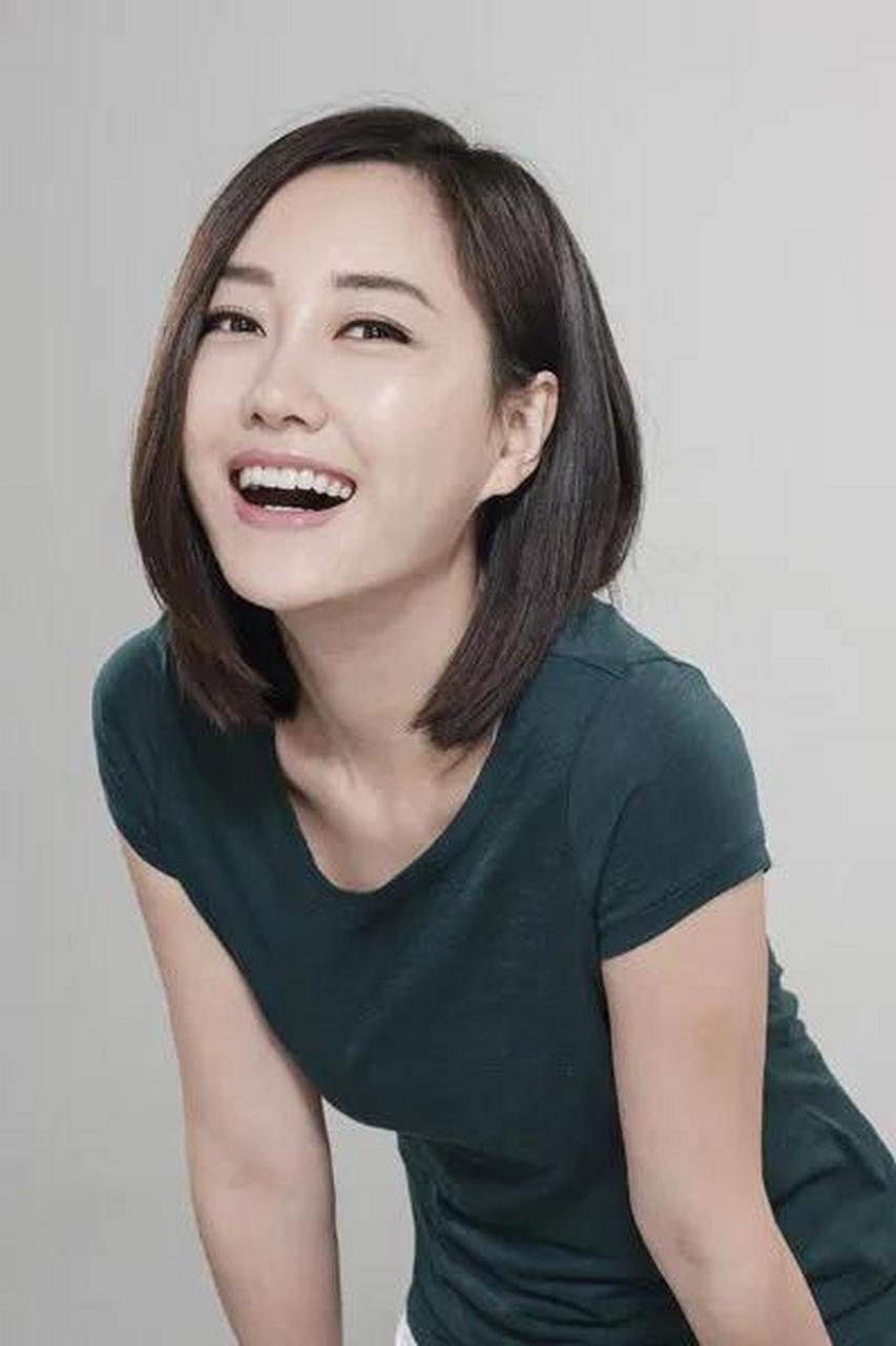 大美女刘晓晔,靓丽俊俏,甜美醉人,小酒窝更是迷人